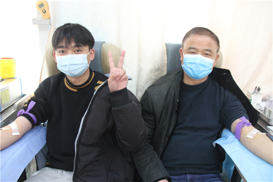 用熱血為冬日儲備一份溫暖 ——漢濱區(qū)委區(qū)政府組織開展冬季應(yīng)急獻(xiàn)血活動(dòng)