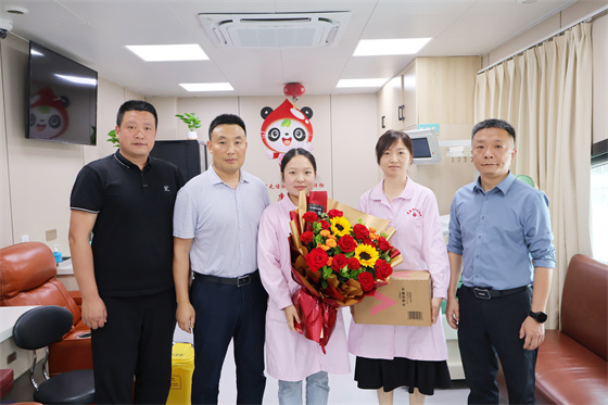 安康市中心血站開展“5·12”國際護士節(jié)慰問活動